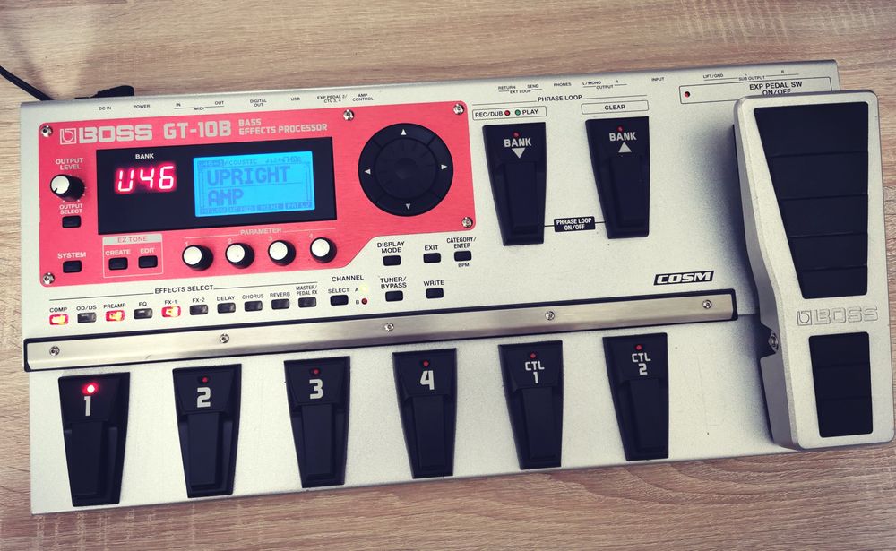 Boss Gt 10 B  COSM  efekt gitarowy