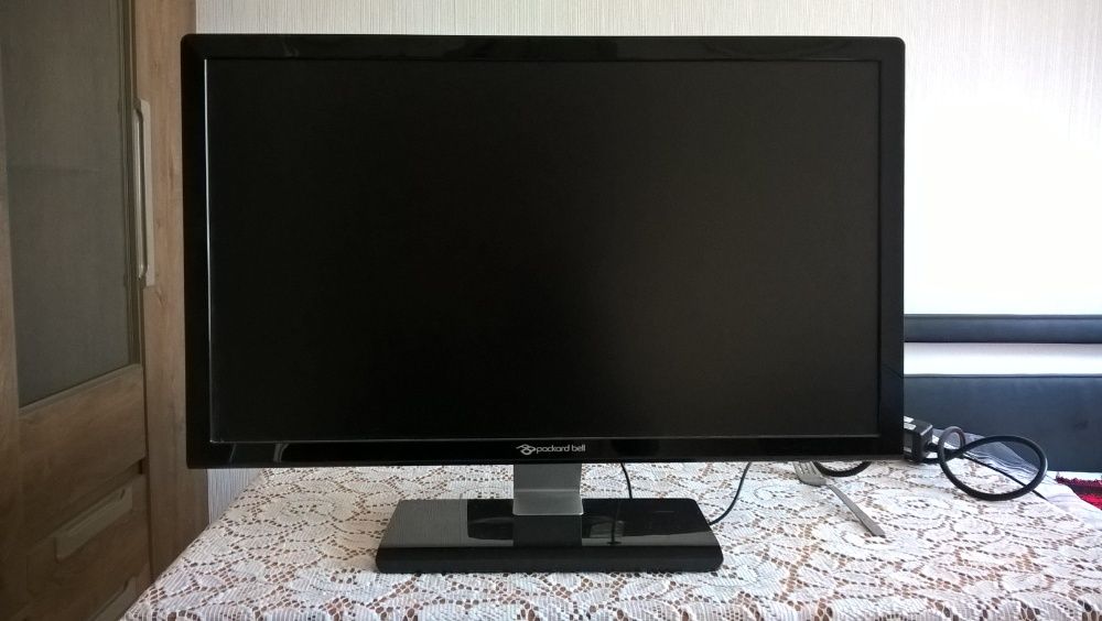Dla gracza intel i7 3770k3.5GHz 10GB RAM RX570 4GB ssd 120GB hdd 1TB