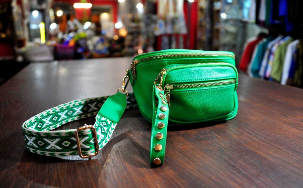 Bolsa de cintura em pele PU