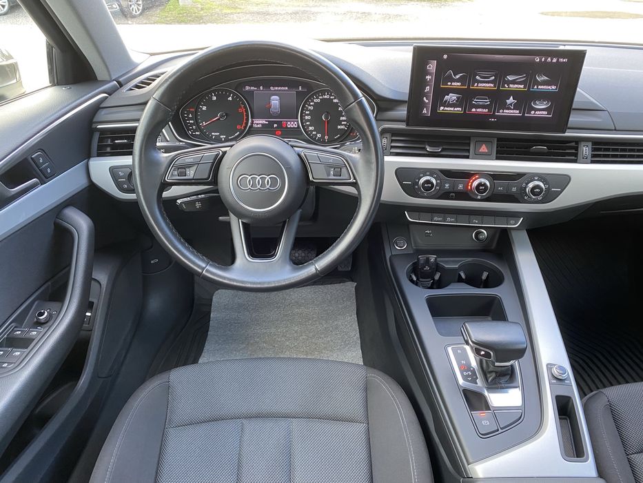 AUDI A4 SW 30 TDi Auto - Nacional