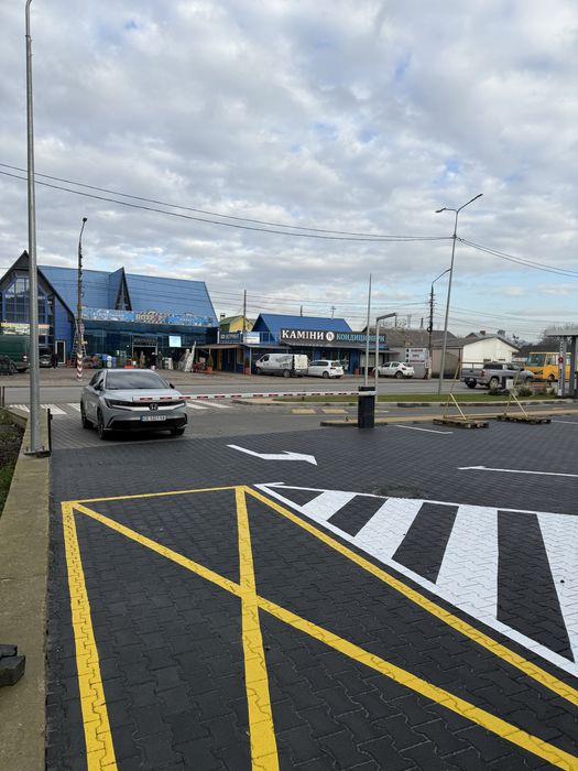 Продам комерційні приміщення. Світло є завжди !