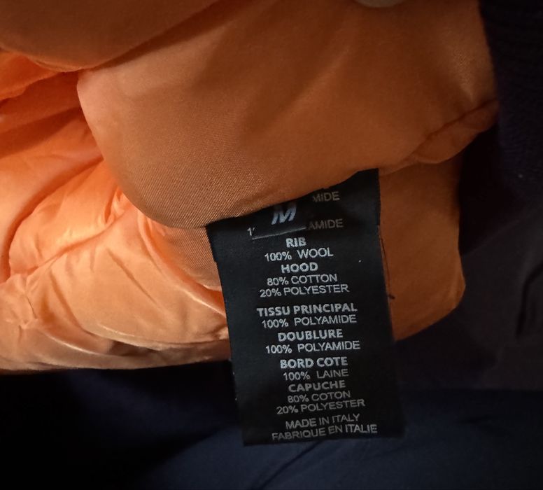 Продам кроп-фіт бомбер куртка Vetemens Total