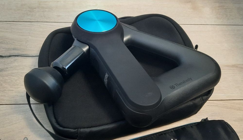 Перкусійний масажер Therabody Theragun PRO 5 gen