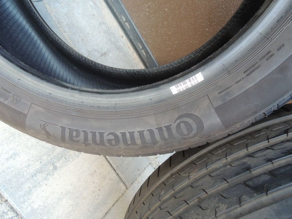 Opony -Premium Continental-  -215/50/18 -