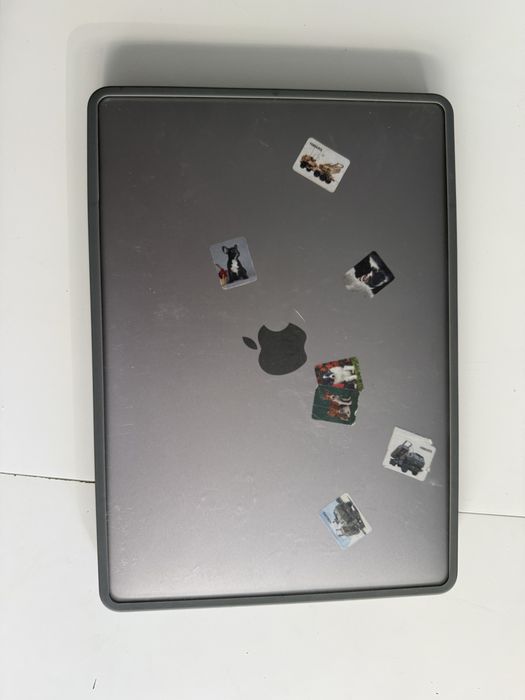 Чохол на macbook pro 2018 13”
