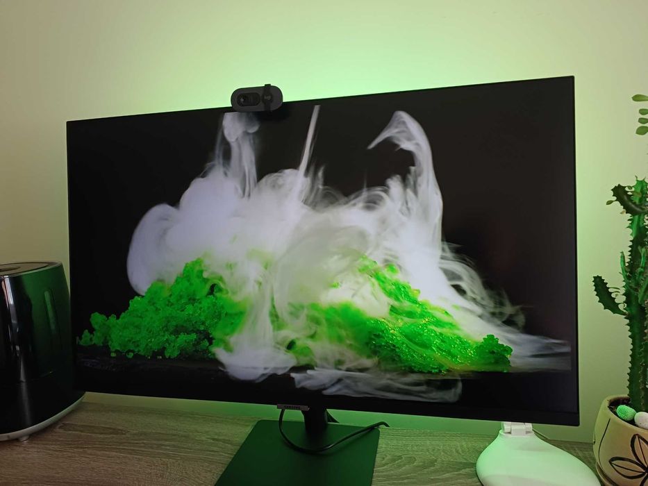 Монітор Samsung M7 S32AM700U 32” 4K UHD Smart TV