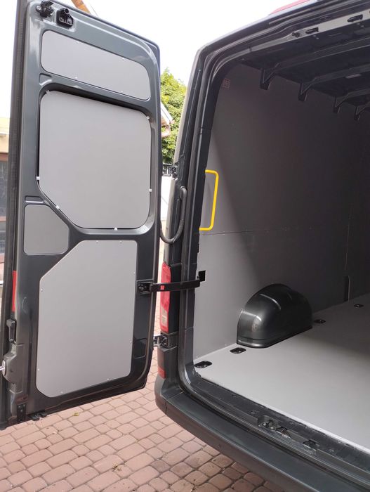 Zabudowa VW CRAFTER / MAN TGE L4H3 podłoga, ścian