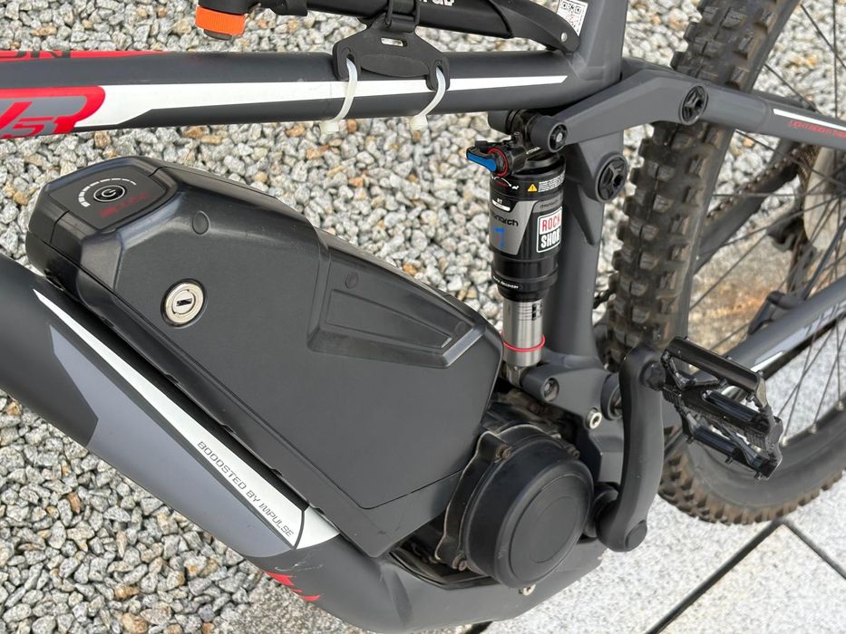 Focus Thron E-MTB – Suspensão Total – Excelente Estado