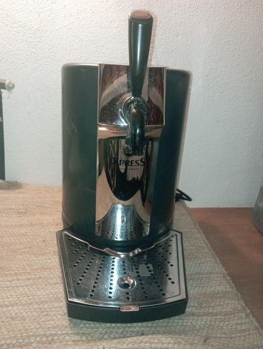 Máquina de cerveja