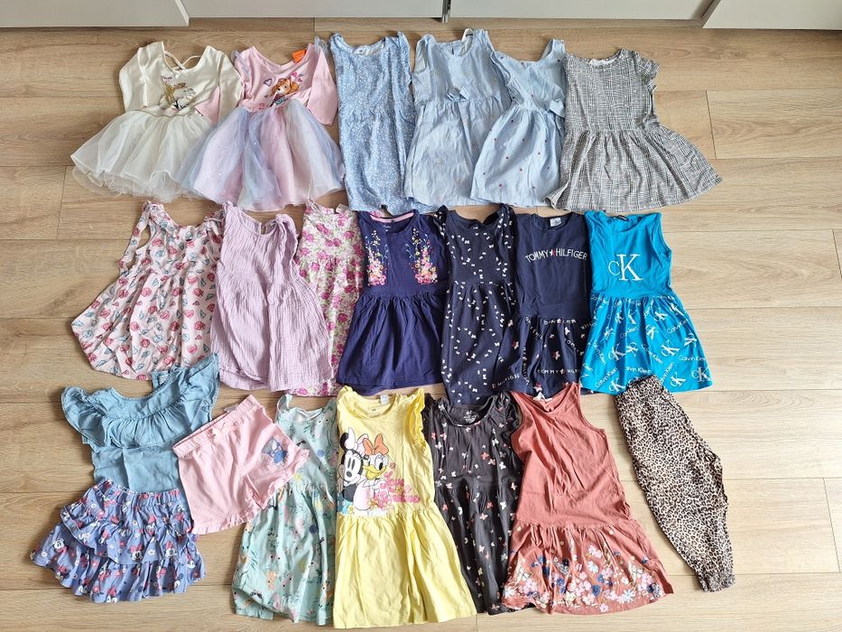 Paka ubrań 98-104 dla dziewczynki letnie sukienki, spódniczka, spodenk