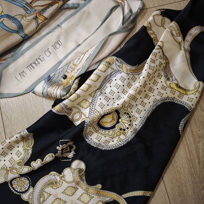 Сатинові хустки та пов'язка