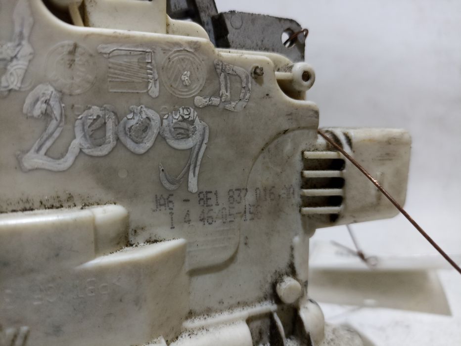 Fechadura / fecho porta trás direito AUDI A4 (8EC, B7)