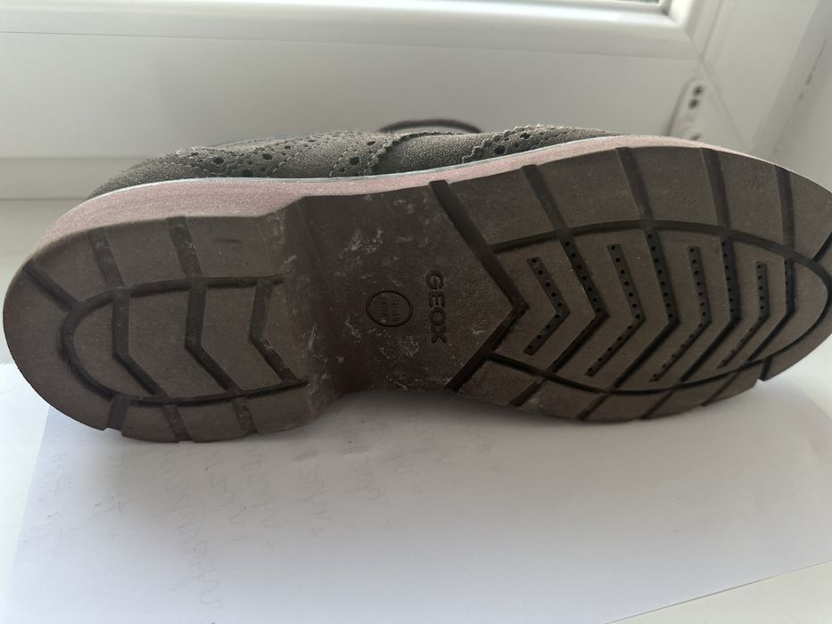 Продам туфлі Geox