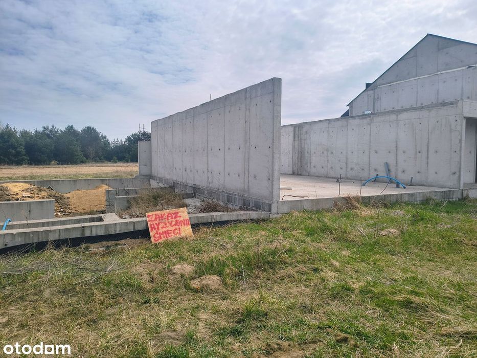 działka budowlana o powierzchni 194 m2