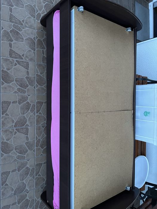 Sprzedam łóżko z szufladą