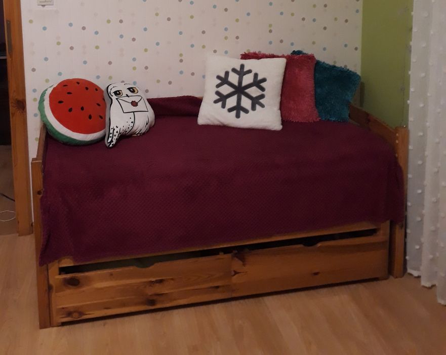 Łóżko drewniane sosnowe 165×80/155x75 + szuflady i barierki