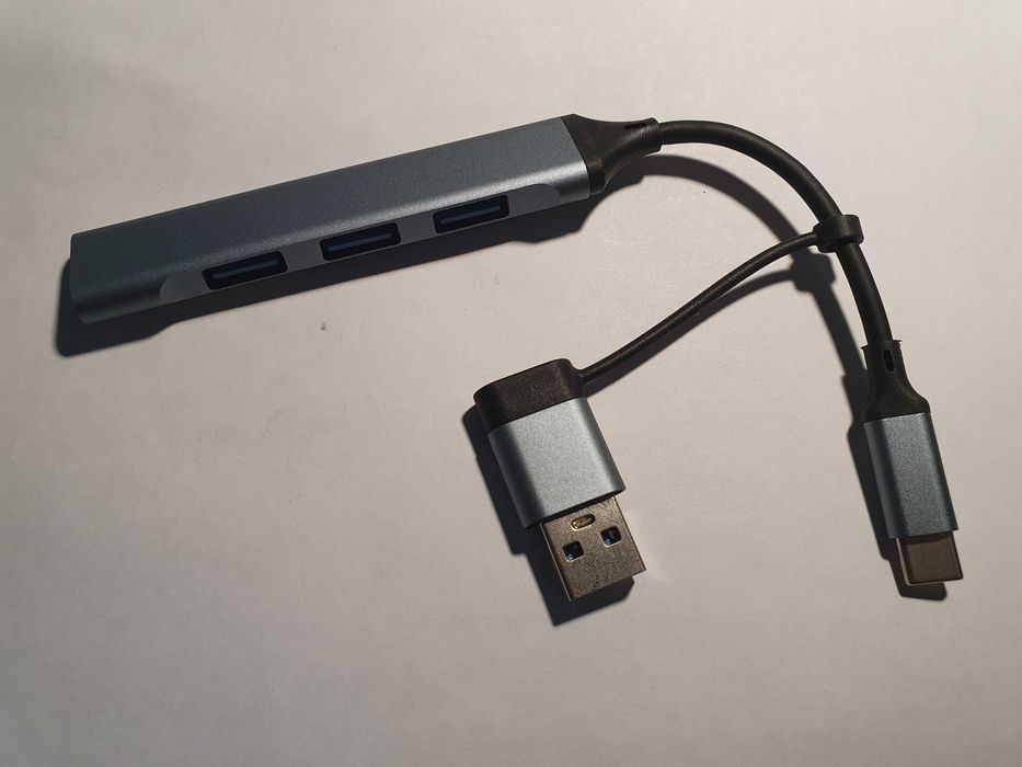Универсальный 4-х портовый USB/   Type-C адаптер концентратор.