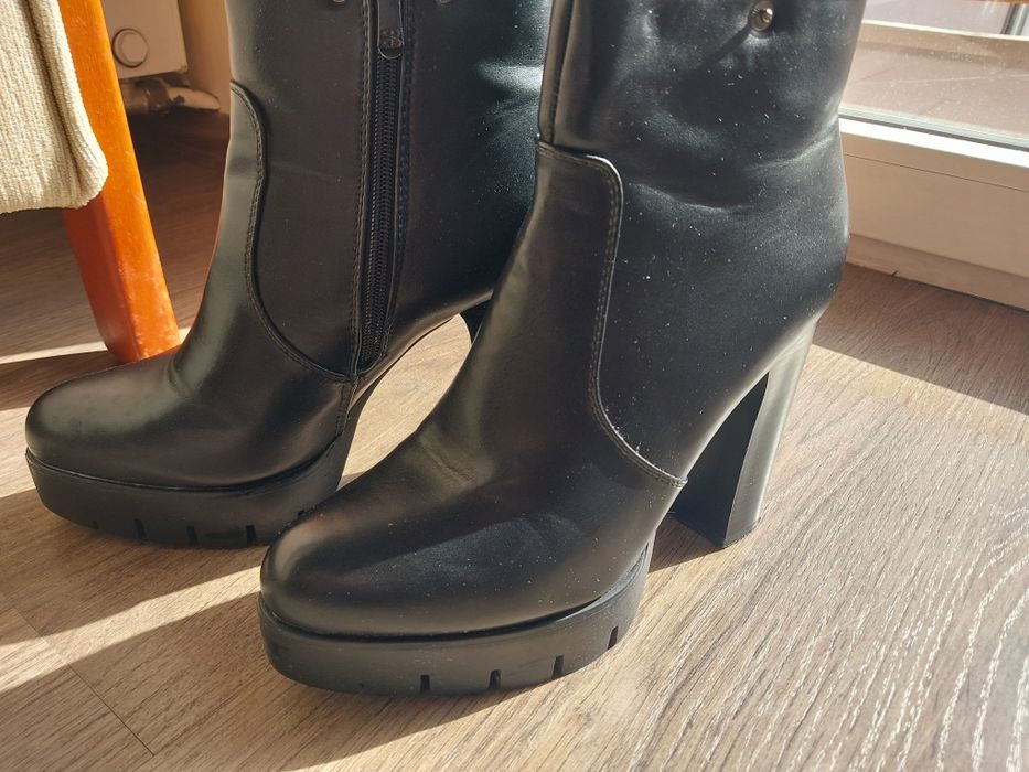 Mega! Śliczne botki! Hit 2024 ! Czarne, wygodne