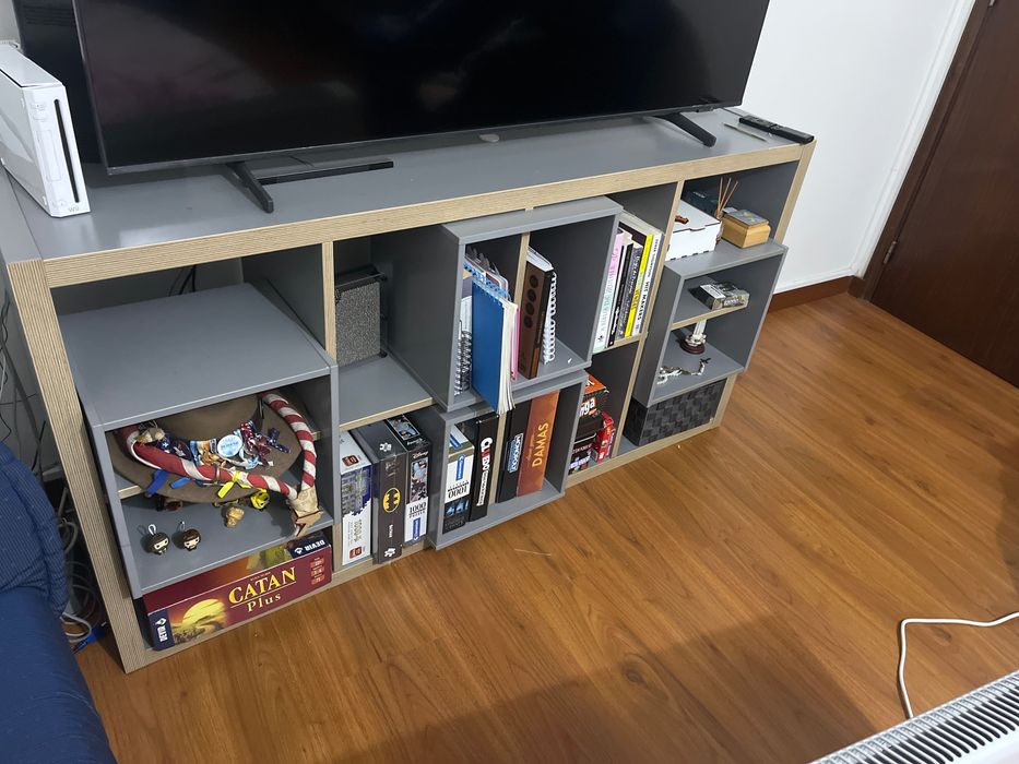 Estante cinza para venda