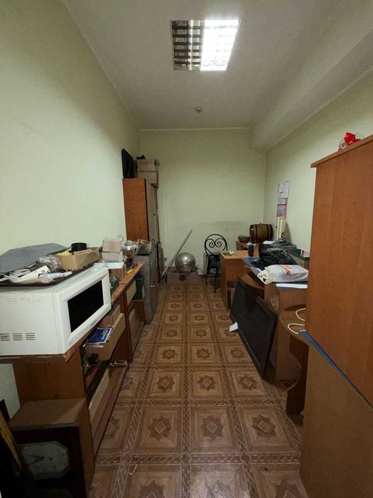 Продаж фасадного приміщення, Сам центр, у м. Стебник!