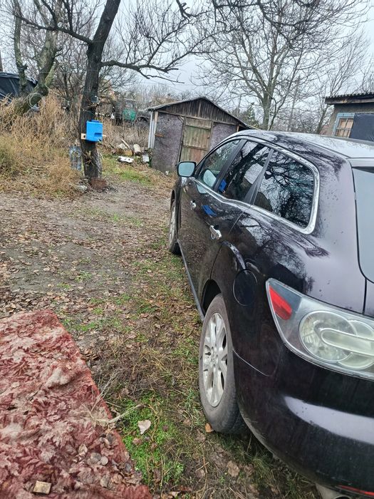 Автомобиль Мазда СХ7
