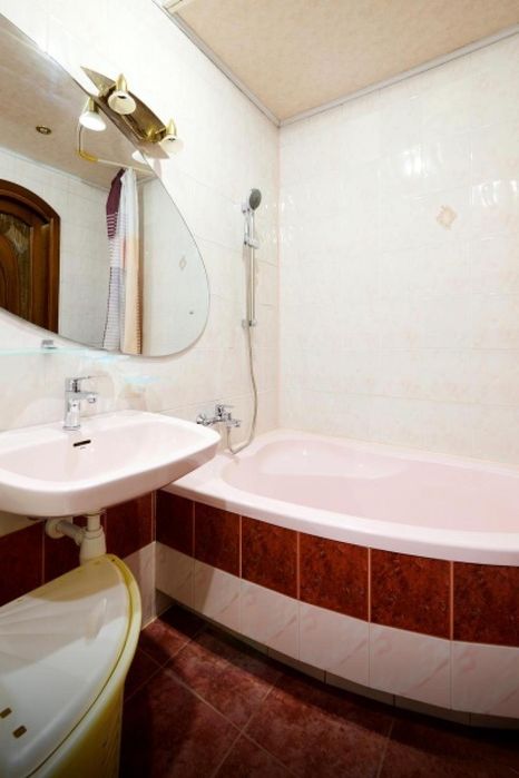 3 поверх! 2-к квартира 57 м² вул Срібнокільська 16 3 хв метро Осокорки