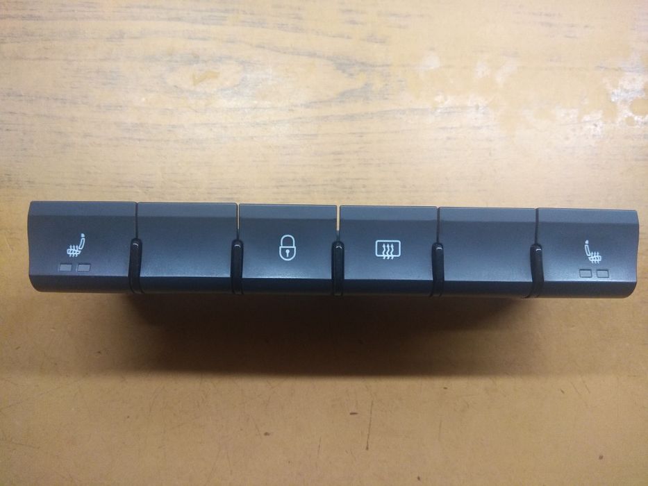 Блок кнопок Skoda Rapid