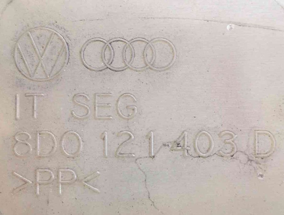 Reservatório / Depósito da Água / Líquido de Refrigeração AUDI A4 B5 (8D2) ano 2000