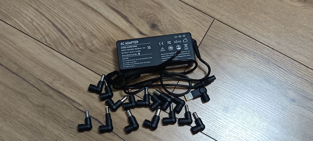 Uniwersalny zasilacz sieciowy 90 W, ładowarka do laptopa, 16w1