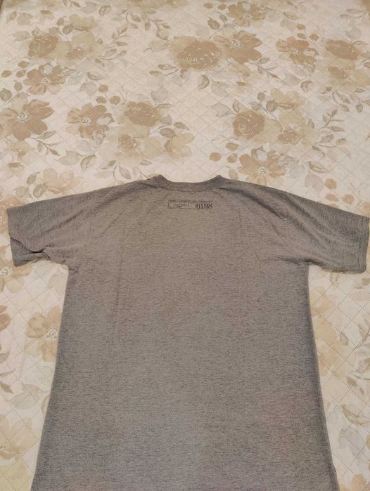 T-shirt do Feyenoord Rotterdam tam. L em bom estado