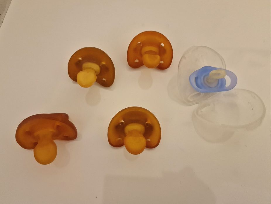 Baby Items – Plates, Thermometers, and Pacifiers64584984565634123