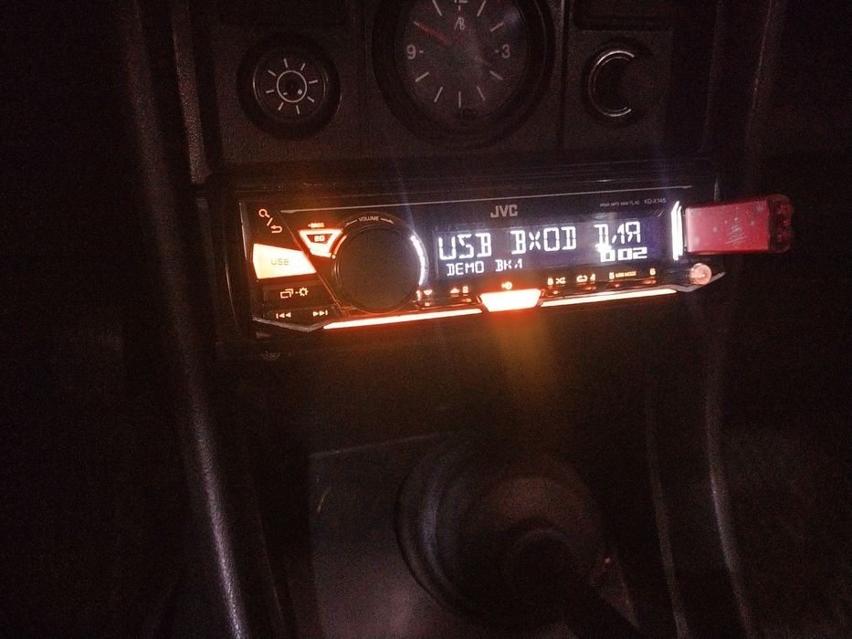 Jvc флешка,радіо,аукс орігінал