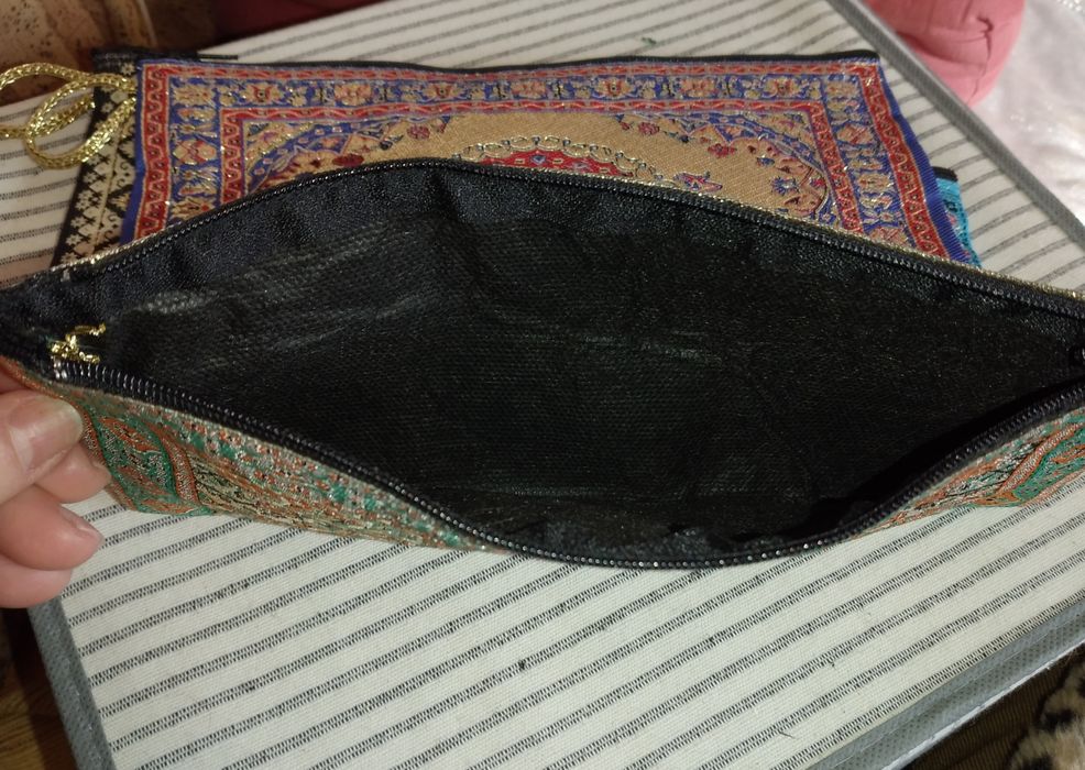 4 Pequenas bolsas orientais novas de Mostar