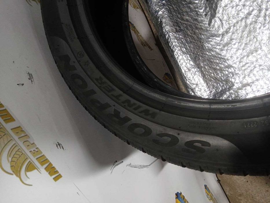 Шина Pirelli 285/45R21. 1шт. Runflat Зима Розпаровка 2021р. (0531)