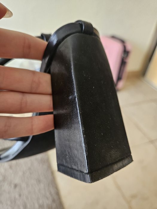 Zjawiskowe buty na słupku