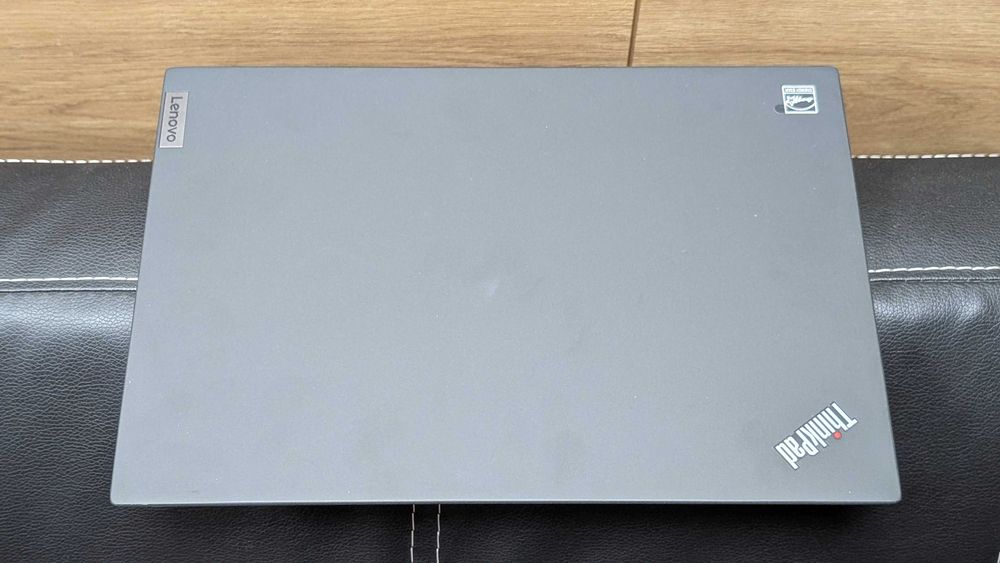 Lenovo ThinkPad T14s Gen 2 14" IPS Touch AMD Ryzen 5 Pro 5650U 16Gb