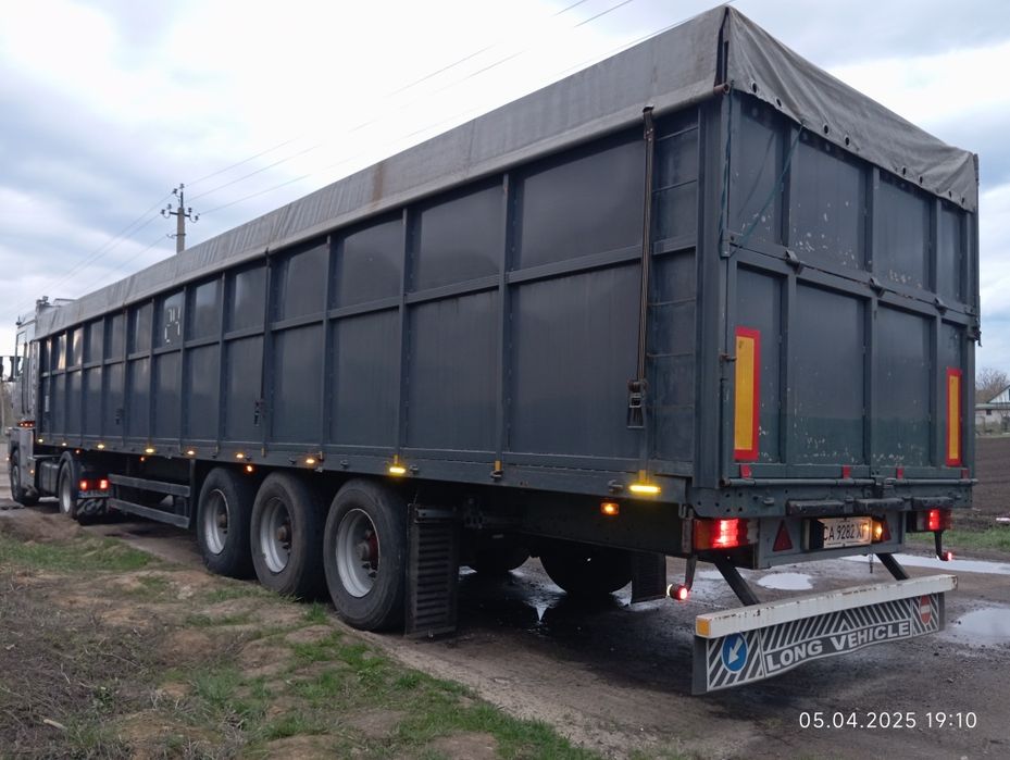 Продам напівпричіп-зерновоз Schmitz S-01