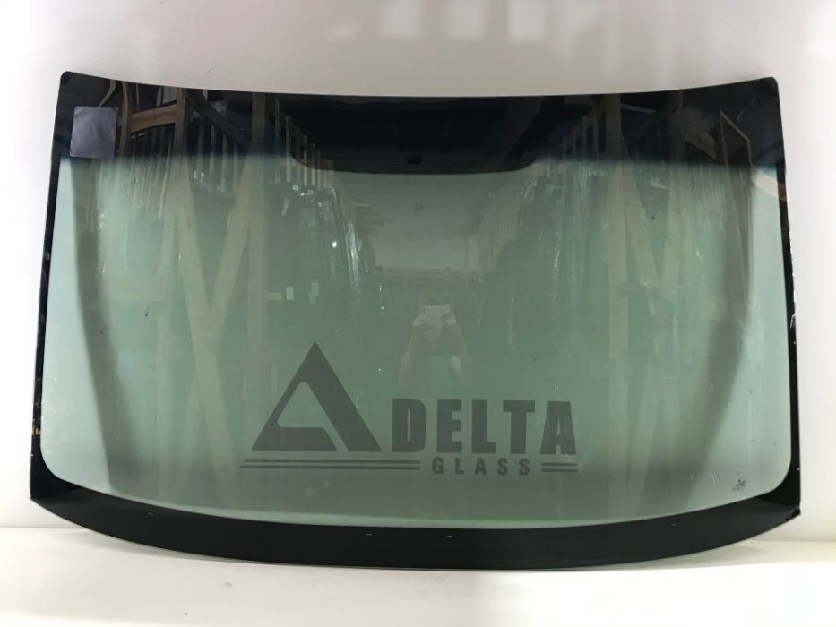 Mercedes Sprinter/ V.W Crafter (2006-2013) - лобове скло