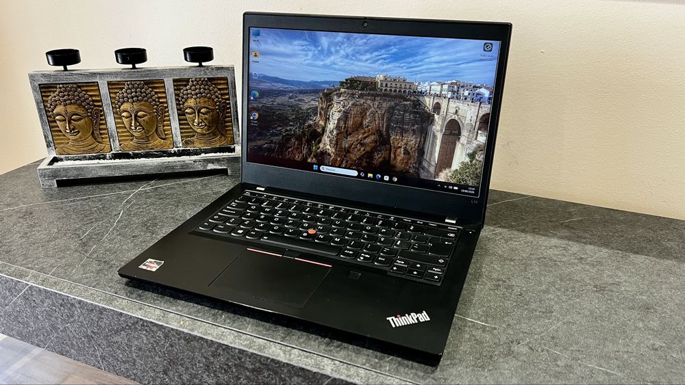 Lenovo Thinkpad L14 Touch Ryzen 5 PRO 4650U/16Gb RAM/SSD 256Gb/Gráfica 2Gb