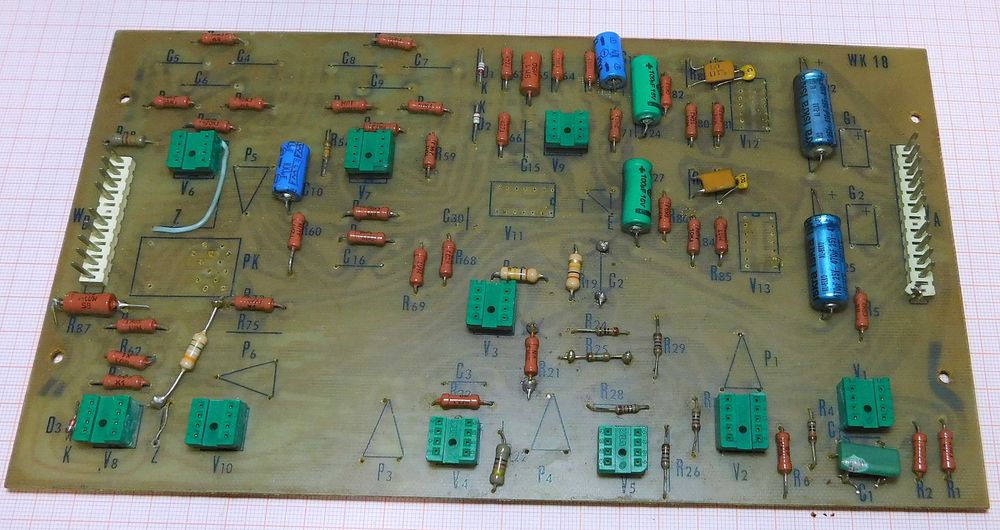 Części elektroniczne na płycie drukowanej odzysk [K50]wk18