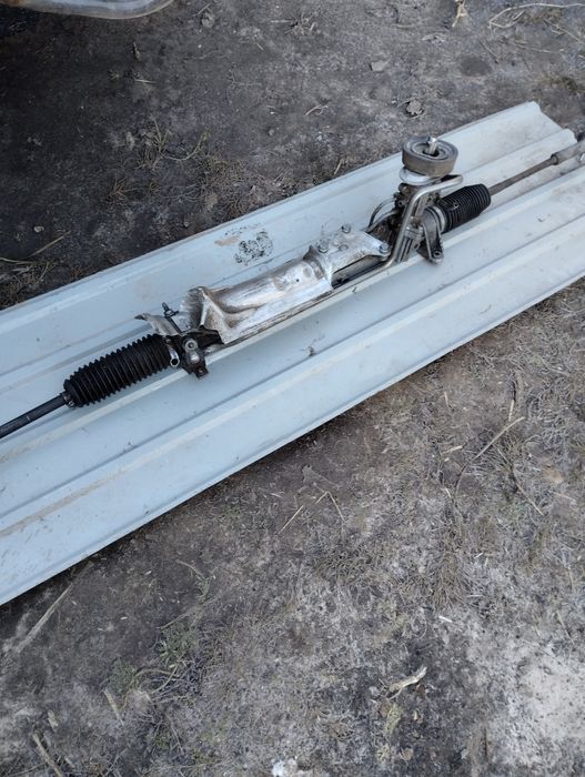 Рульова рейка гольф 4