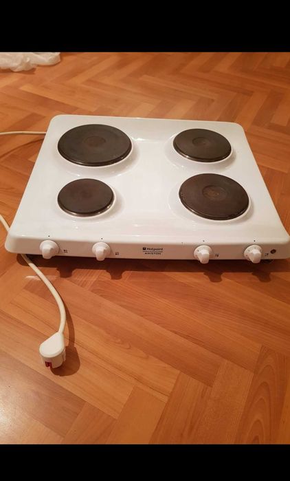 Варчна поверхня ARISTON HOTPOINT ( Італія)