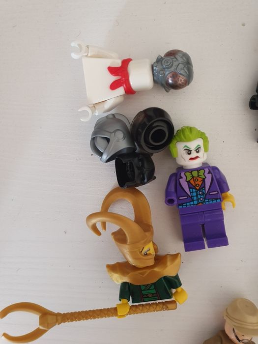 Lego minifigures figurki zestaw