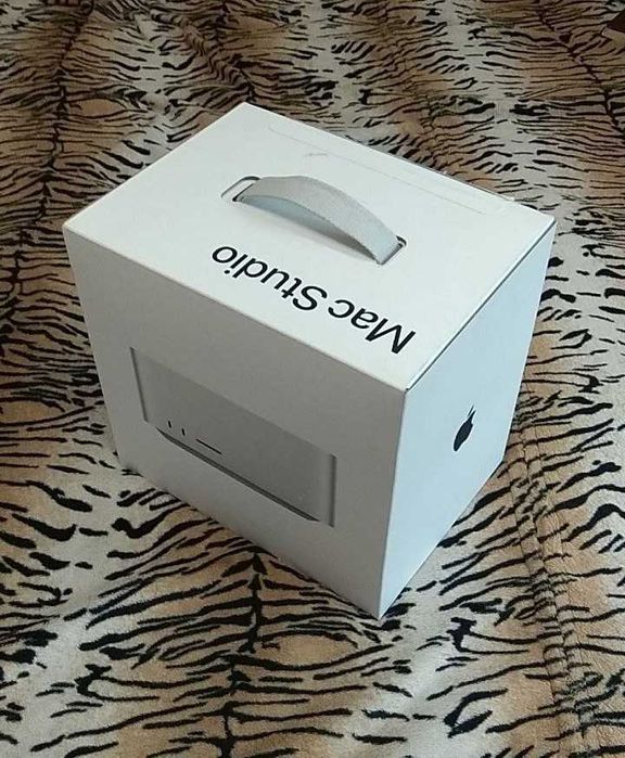 Apple Mac Studio M2 Max 32/512GB