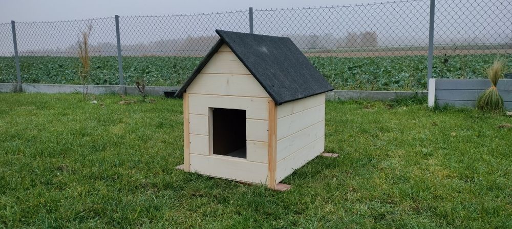 Buda dla psa ocieplona dostępne od reki