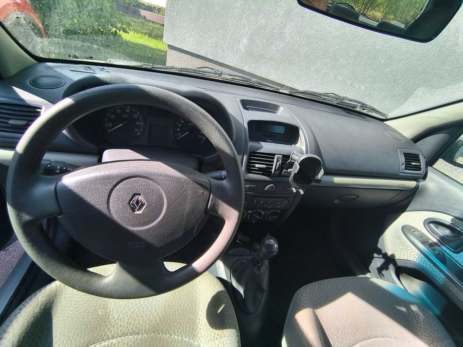 Renault CLIO 2005