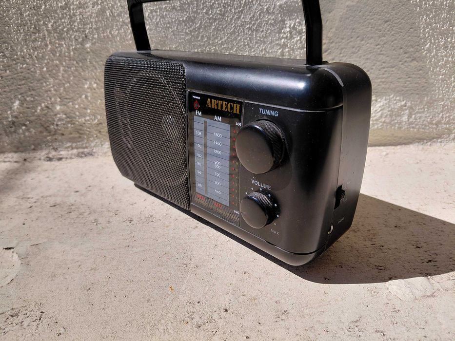 Rádio a Pilhas com FM