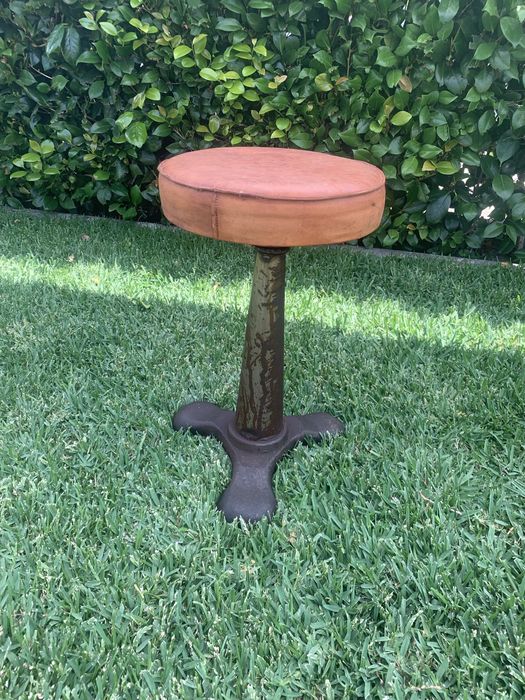 Banco vintage metálico