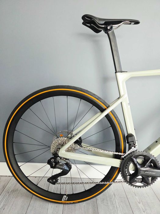 ROSE Xlite 04 Advanced – Carbon / Shimano 105 Di2 / Rozmiar 55cm – Nowa!