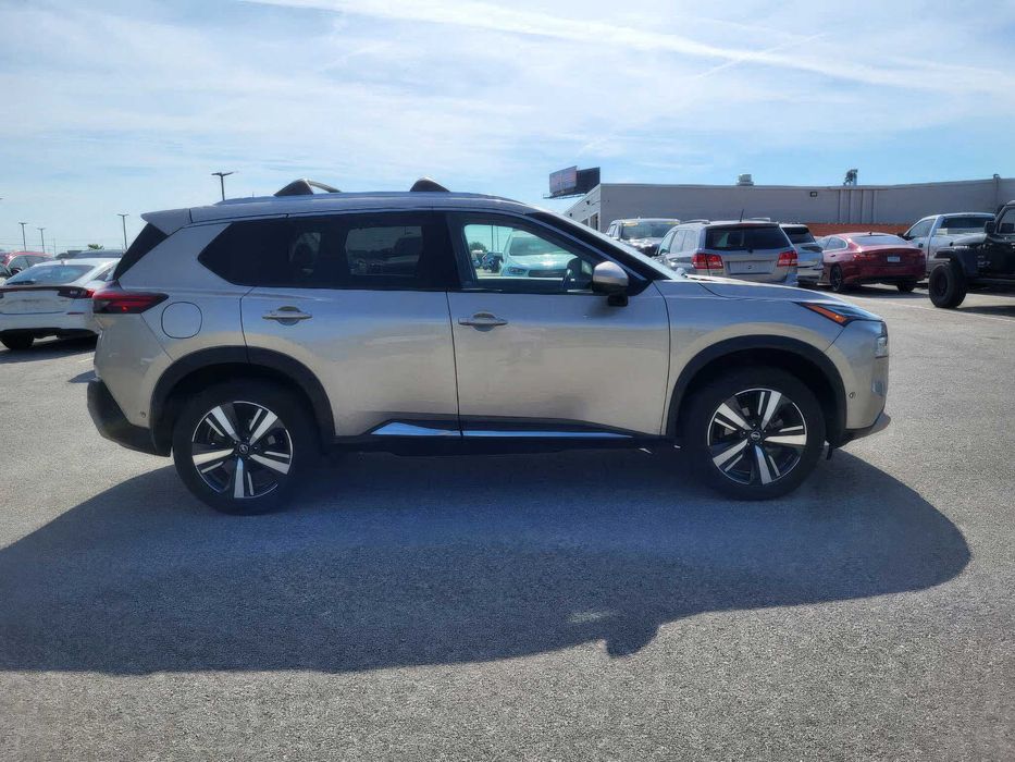 Nissan Rogue Platinum      2021
